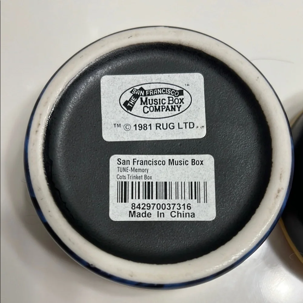 Cats “Memories” Music Box, Vintage, from San Francisco Music Box Company EUC
